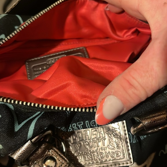 Coach Poppy Graffiti Glam Heart Tote - Picture 5 of 10